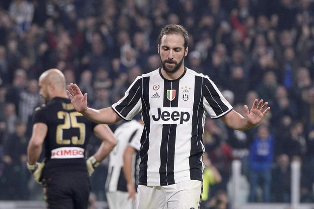  那不勒斯遭遇争议判罚仍凭实力战胜都灵