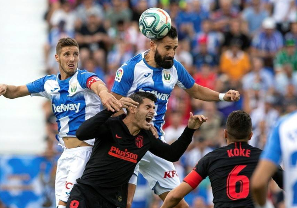  亚特兰大后卫吉姆西蒂门线解围，惊险时刻力保城门不失